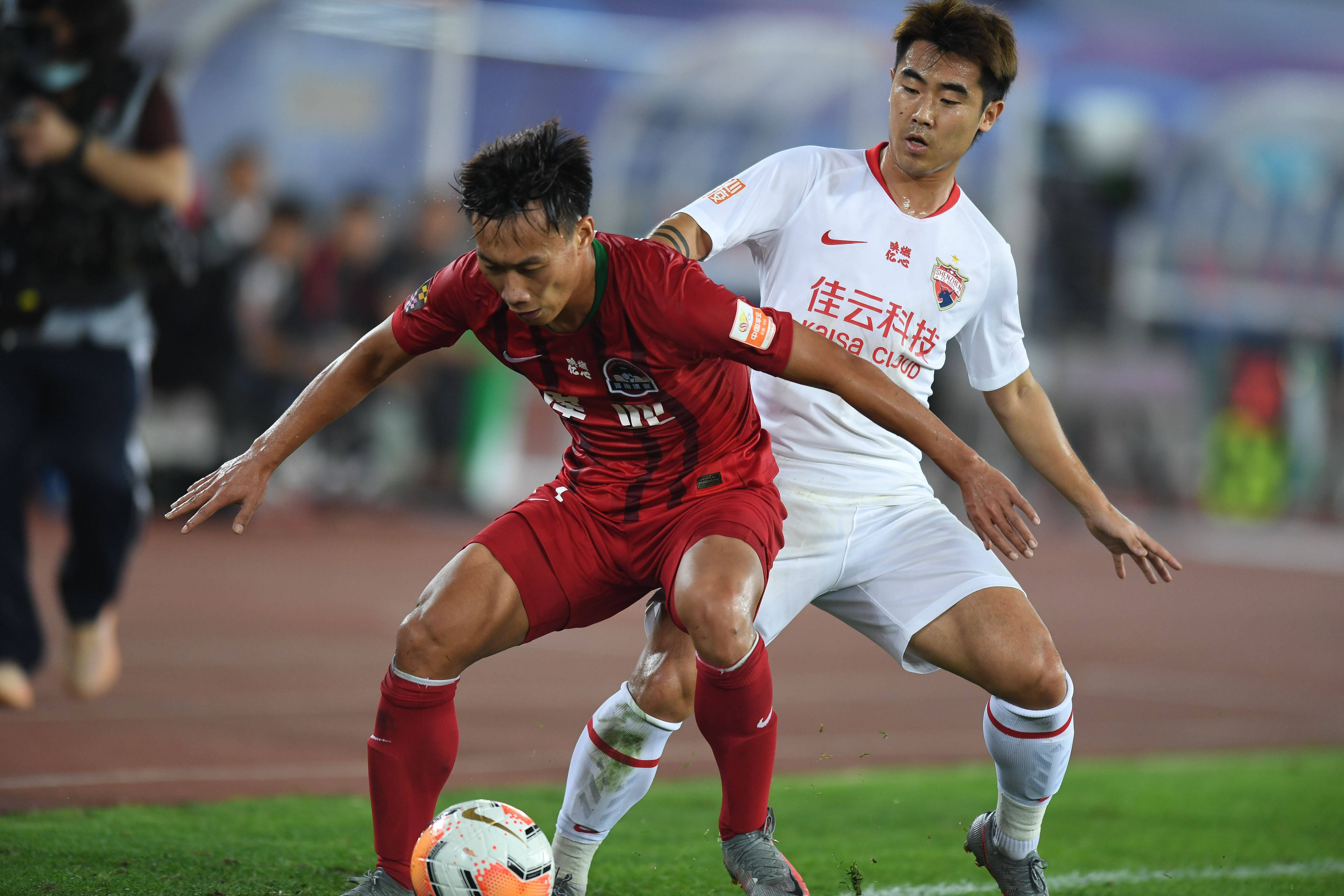 河南建业在主场逼平深圳佳兆业，保持不败的简单介绍