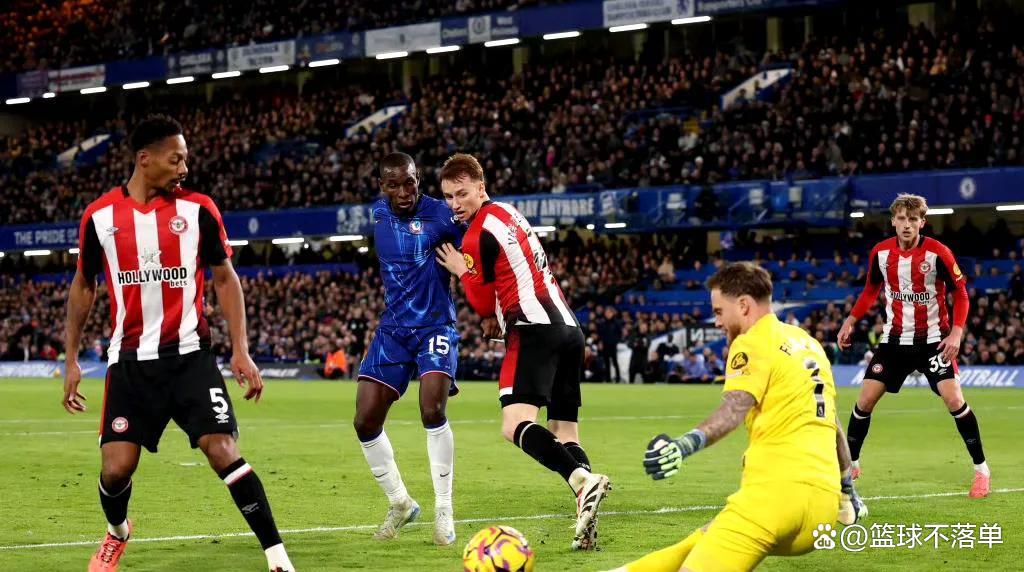 切尔西客场憾平，英超前三位置略显动摇的简单介绍