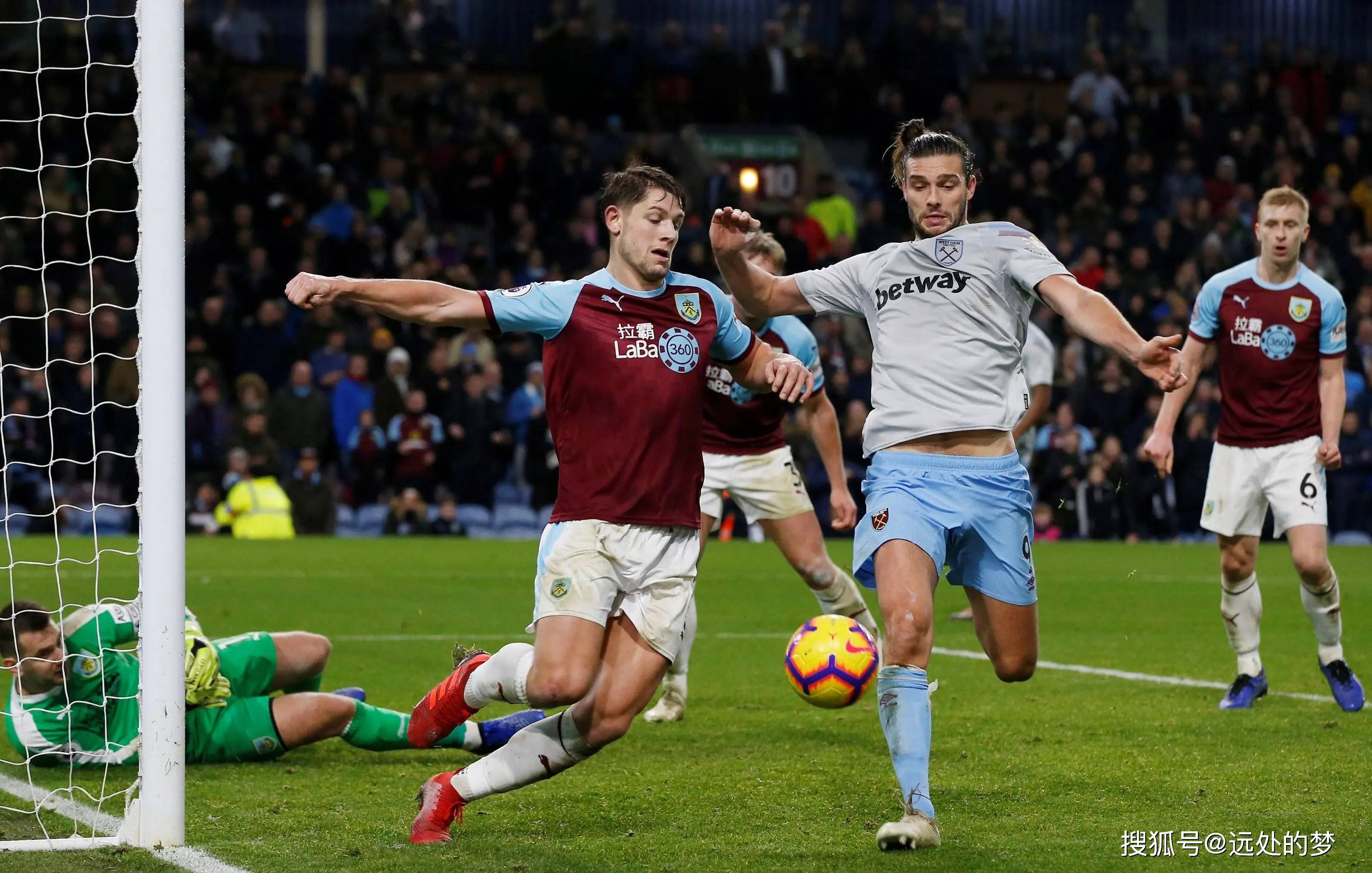 哈德斯菲尔德客场逼平伯恩利，保持不败的简单介绍