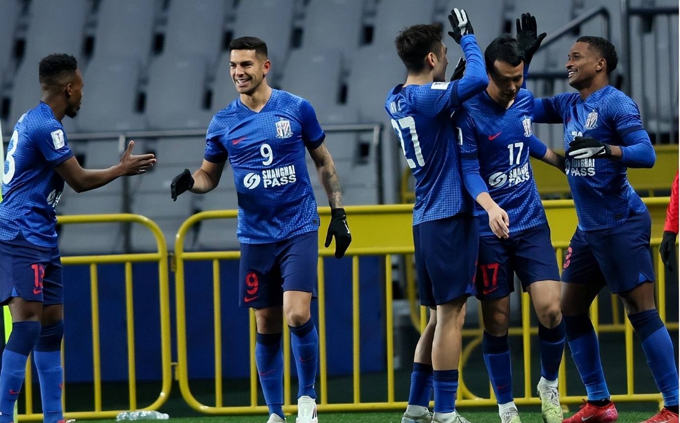 关于上海申花险过悬崖，成功晋级下一轮比赛的信息